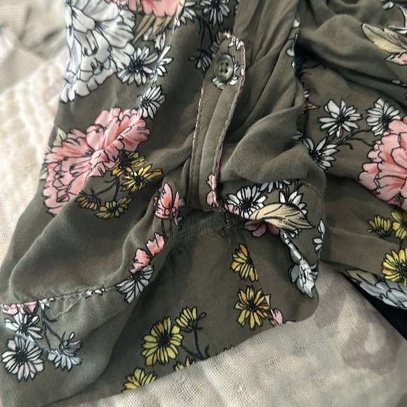 Torrid HiLo Top - Picture 5 of 5